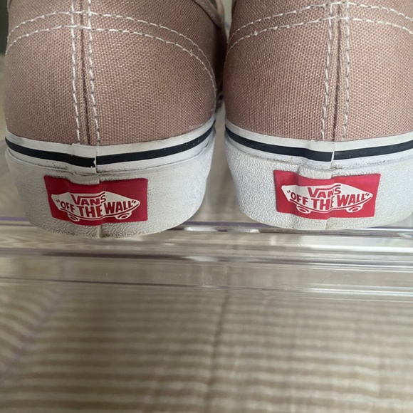 Vans Authentic Shoe, Unisex Size 8.5 Women, 7 Men - Picture 3 of 8
